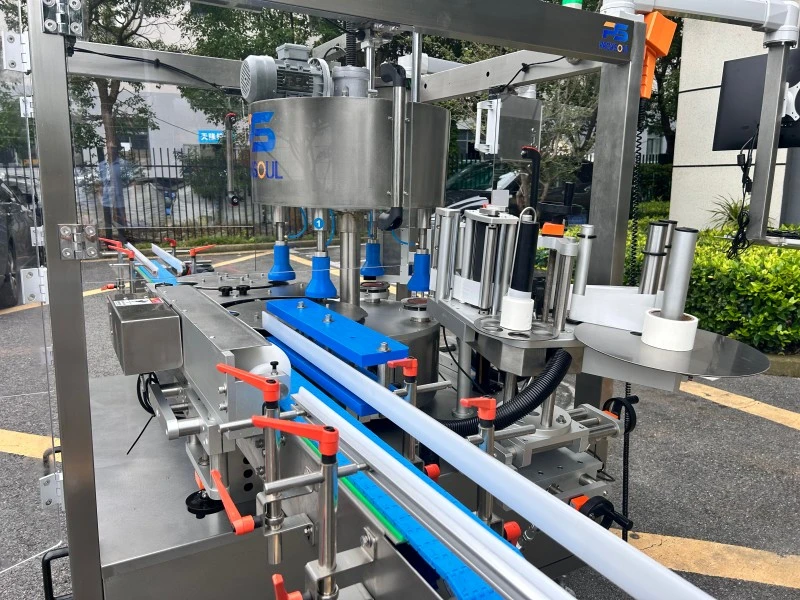 Shampoo Bottle Self Adhesive Labeling Machine